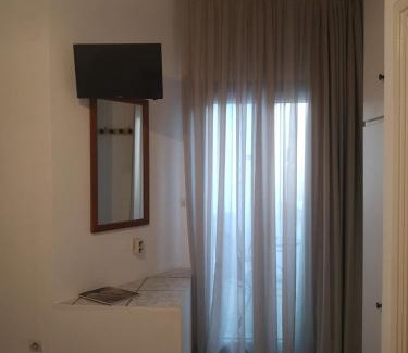 Platis Gialos House | Lemonia rooms 2