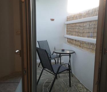 Platis Gialos House | Lemonia rooms 2
