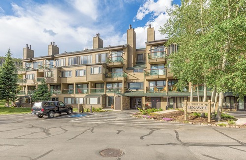 Lakeside Village Apartment | Lenawee #1726