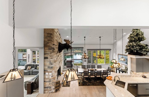 Lakeside Village Apartment | Lenawee #1726