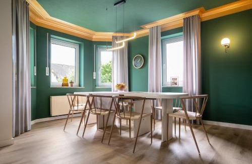 Sundern House | LenHaus Sundern - Ferienhaus mit Kamin & Garten