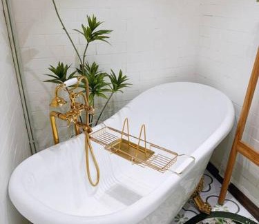 Hang Bai Apartment | Leo's Home -3 minutes walk to Hoan Kiem Lake