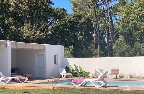 Leon House | LEON, lake1 km, ocean beach10 minutes, house with swimming pool 10*5, 4 bedrooms 2 shower rooms