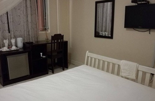 Livingstone House | LePatino Guest House