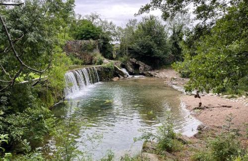Saint-Hippolyte-du-Fort House | Les Asphodeles chambre familiale Lilah