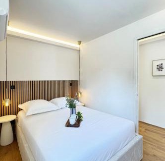 Six-Fours-les-Plages Apartment | Les cabanes d'Anima - Suite Verveine - 30m from beach