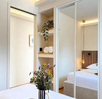 Six-Fours-les-Plages Apartment | Les cabanes d'Anima - Suite Verveine - 30m from beach