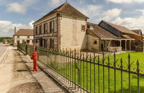 Chamoy House | Les cas rouge