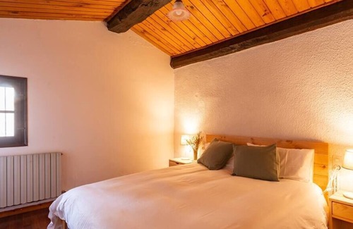 Gombren House | Les Comes: a cozy house in the mountains