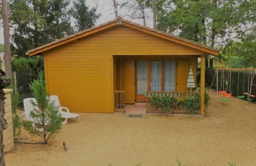 Auriac-du-Perigord Ski Chalet | Les gîtes des hauts de vialot heated indoor pool (Les Pins)