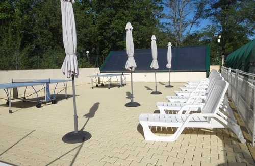 Auriac-du-Perigord Ski Chalet | Les gîtes des hauts de vialot heated indoor pool (Les Pins)