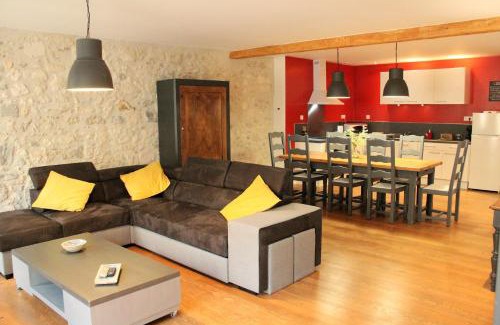 Nerac Apartment | Les Gîtes du château - Le loft HENRI IV - Magnifique Appartement face au château