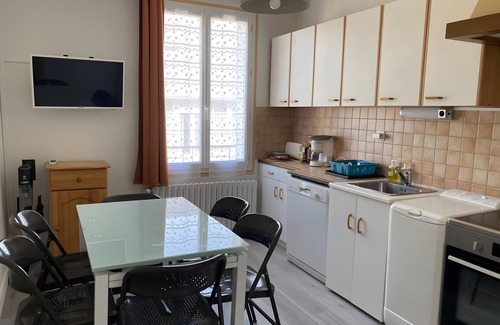 La Bourboule Apartment | Les Hêtres No. 4 with Mountain View, Balcony, and Wi-Fi