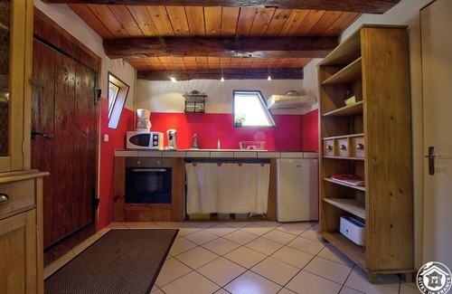 Beaupont House | Les Loges de Bevey - Beaupont