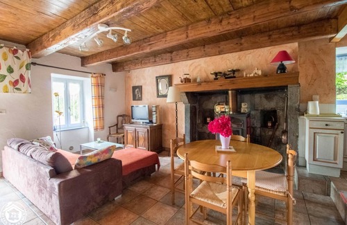 Saint-Nectaire House | Les Mésanges - Saint-nectaire