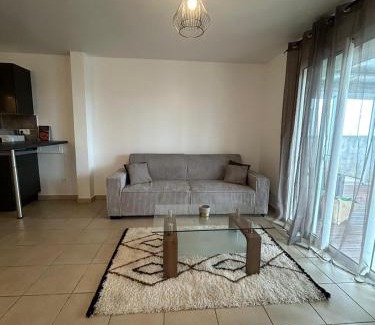 Les Avirons Apartment | Les Manzèls, location saisonnière entre mer et forêt