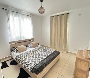 Les Avirons Apartment | Les Manzèls, location saisonnière entre mer et forêt