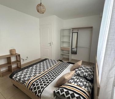 Les Avirons Apartment | Les Manzèls, location saisonnière entre mer et forêt