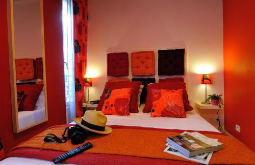 Arts-et-Metiers Apartment | Les Patios du Marais 1