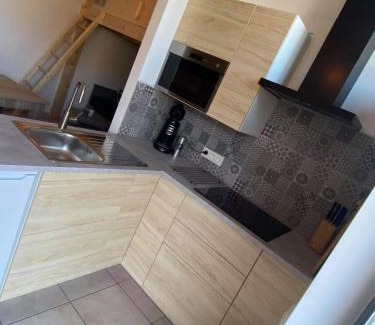 Froidchapelle Apartment | Les pieds dans l eau