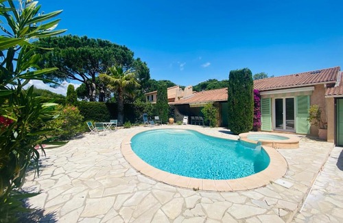 Sainte-Maxime Villa | Les Pins Ensoleillés