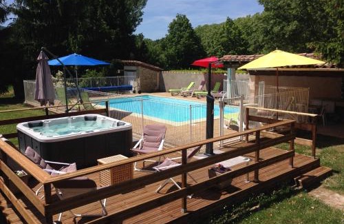 Arques House | Les Reves