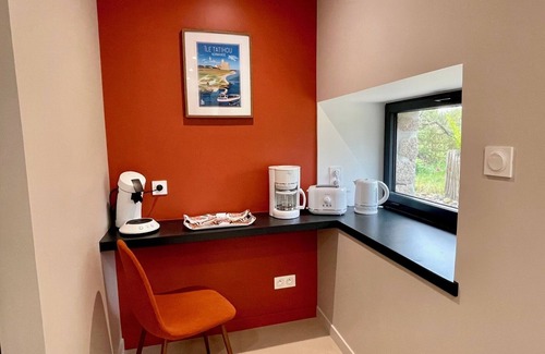 Montfarville House | Les Vikings" country house in a green setting.