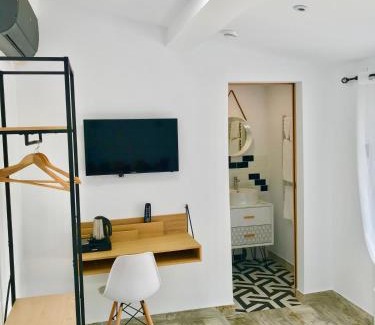 Marseille Hotel | Les Volets Rouges - Hôtel Cassis - Situé dans le Parc National des Calanques