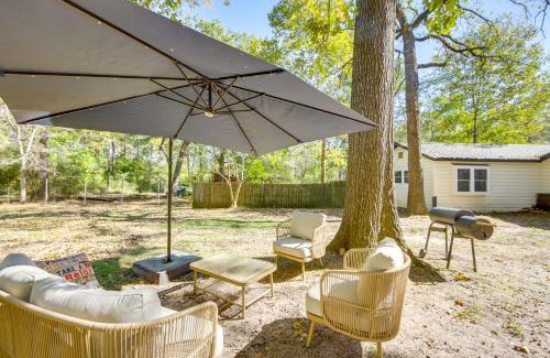 Ore City House | Less Than 1 Mi to Lake Secluded Ore City Getaway