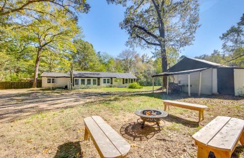 Ore City House | Less Than 1 Mi to Lake Secluded Ore City Getaway