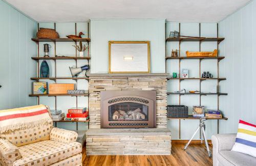 Trumansburg House | Less Than 1 Mi to State Park Trumansburg Cottage with Deck!