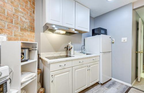 Simpsonville Apartment | Less Than 25 Mi to Downtown Baltimore and DC Apt with Deck