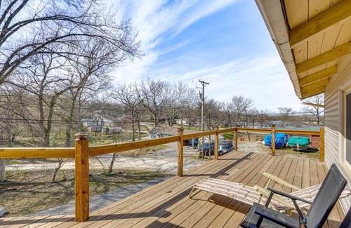 Warsaw House | Less Than half Mi to Marina Missouri Lake Getaway