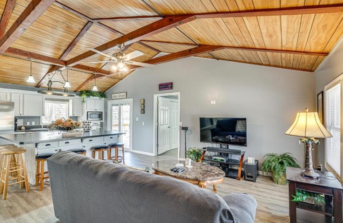 Warsaw House | Less Than half Mi to Marina Missouri Lake Getaway