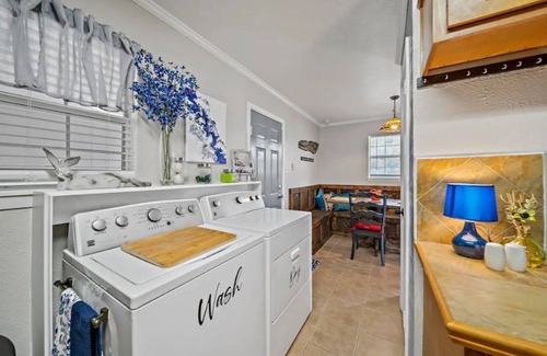 Big Spring House | Let D's Cozy Cottage Provide a Comfortable Stay!