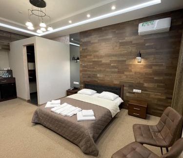 Prymors'kyi district Hotel | Levanevsky Hotel