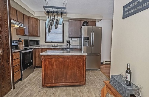 Champion House | Level Laurel highlands house on 5 acres!