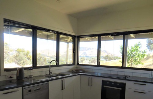 Mansfield House | Lexington Farm - Views of Lake Eildon