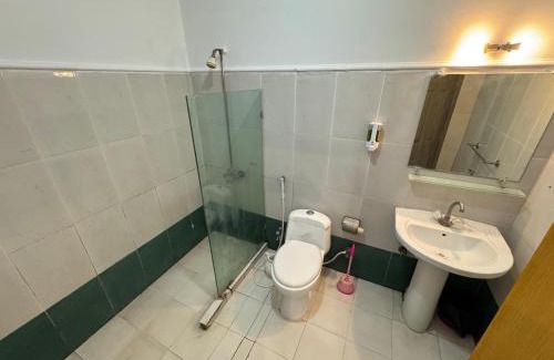 G-9 Sector Bed & Breakfast | Lexus Lodge