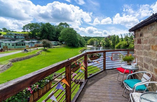 Knaresborough Apartment | Leylandii 2 Bed Holiday Home in picturesque town.
