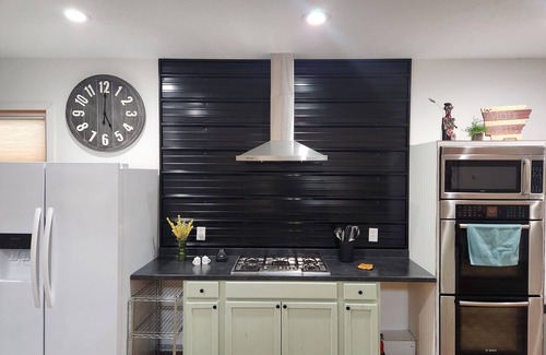 Gassville House | LG's over the White River- Spacious house with beautiful river & mountain views!