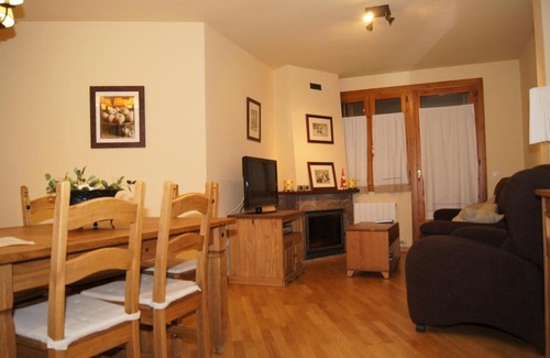 Linsoles Apartment | LH Selva de Conques