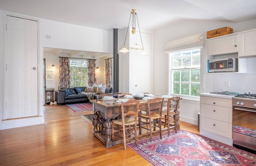 Akaroa House | Libeau Cottage - Akaroa Holiday Home