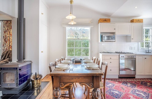 Akaroa House | Libeau Cottage - Akaroa Holiday Home