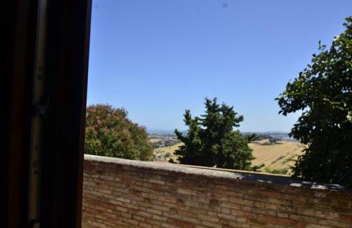 Civitanova Alta Apartment | LIBERA IDEA Art run space