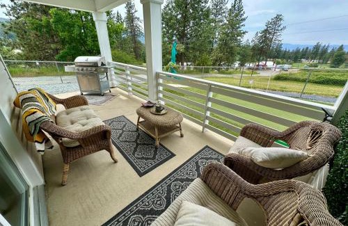 Southeast Kelowna Apartment | Licensed Pet Friendly Suite on Haskap Farm