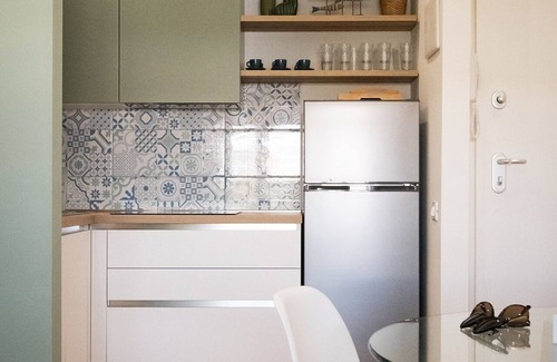 Jesolo Apartment | Lido di Jesolo renovated apartment in first row with pool and parking.