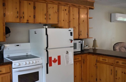 East Dalhousie House | Life is Great on the Lake!