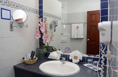 Cofresi Resort | Lifestyle Tropical Beach Resort Jr. Suite: All-inclusive fee extra pd to resort