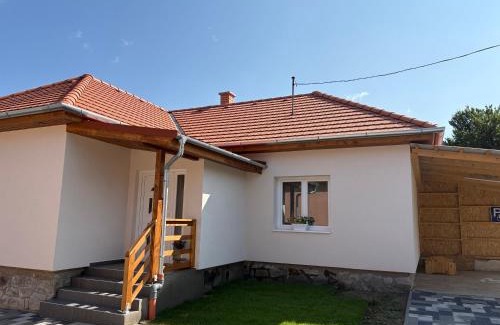 Kazar House | Liget Vendégház